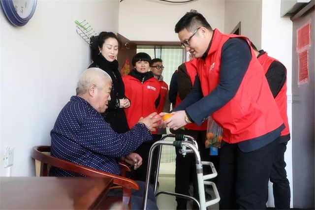 乾港集團公益活動