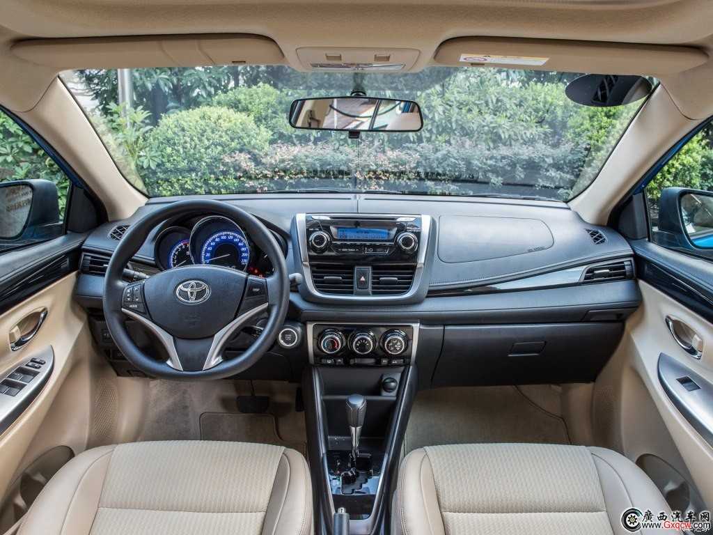 YARiS L 致炫車型 內(nèi)飾圖